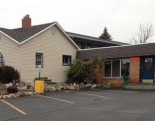 Cadet Motor Inn - Coldwater Bagian luar foto